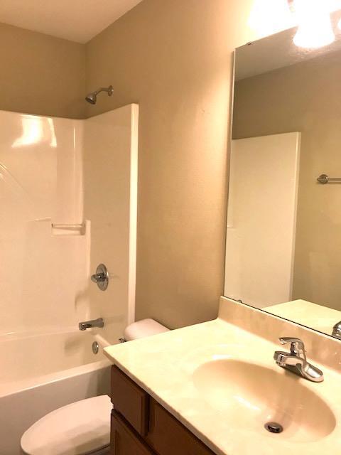 Building Photo - 1050 Notting Hill Ct