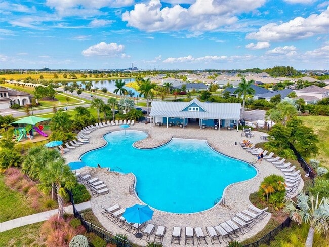 Building Photo - 5709 Silver Sun Dr