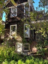 Building Photo - 1911 Buena Vista Ave