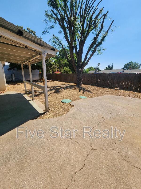 Building Photo - 598 Cassidy Ave