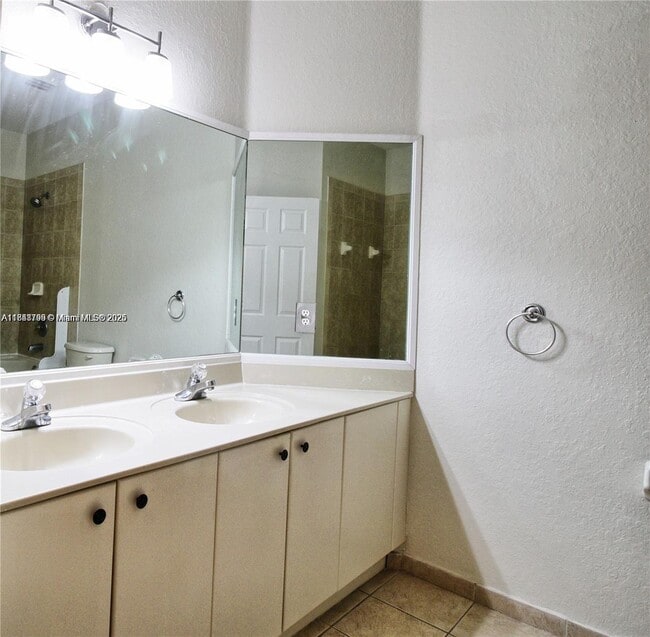 Building Photo - 8155 NW 108th Ave
