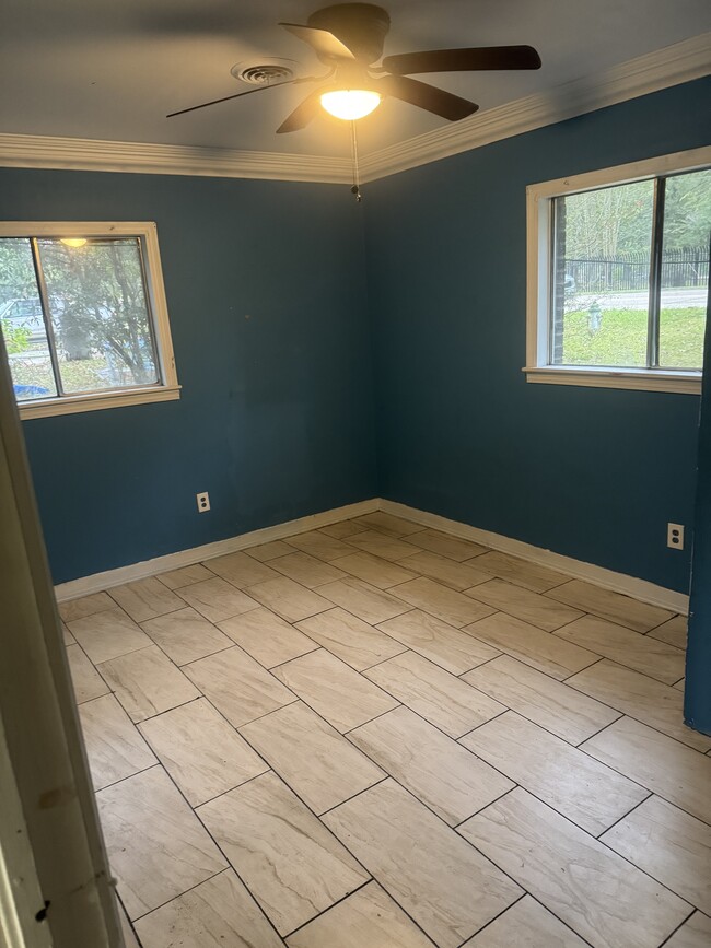 Building Photo - 3922 Halls Ferry Rd