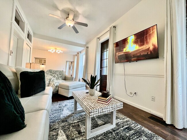 Building Photo - 1 Bd Hide away Historic Dayton, Oh Oregon District