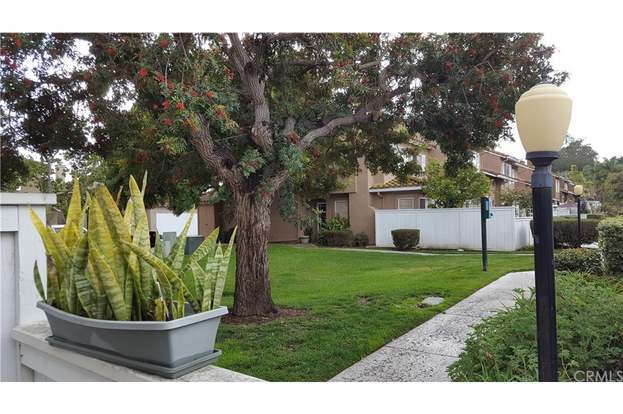Building Photo - 26825 Park Terrace Ln