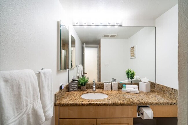 Building Photo - 2695 S Kihei Rd