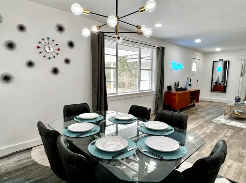 Building Photo - 14212 FL-20