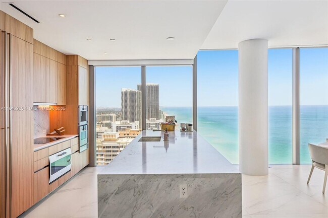 Building Photo - 2000 S Ocean Dr