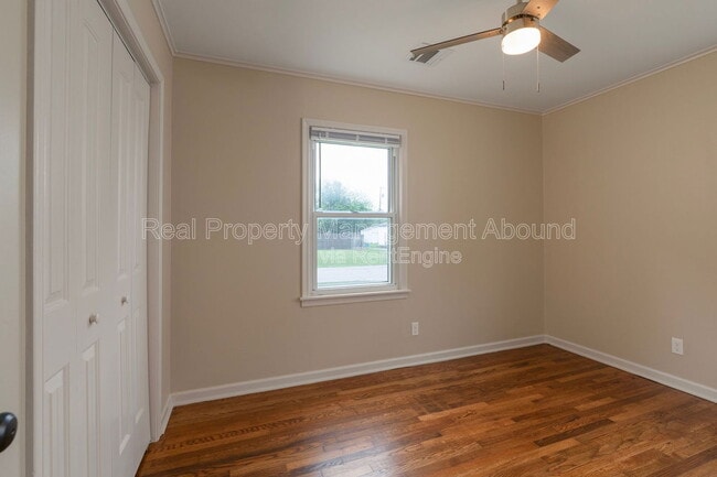 Building Photo - 314 N Birch St