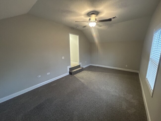 Building Photo - 1176 Elizabeth Ln