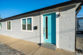 Building Photo - 1631 Columbia Ave