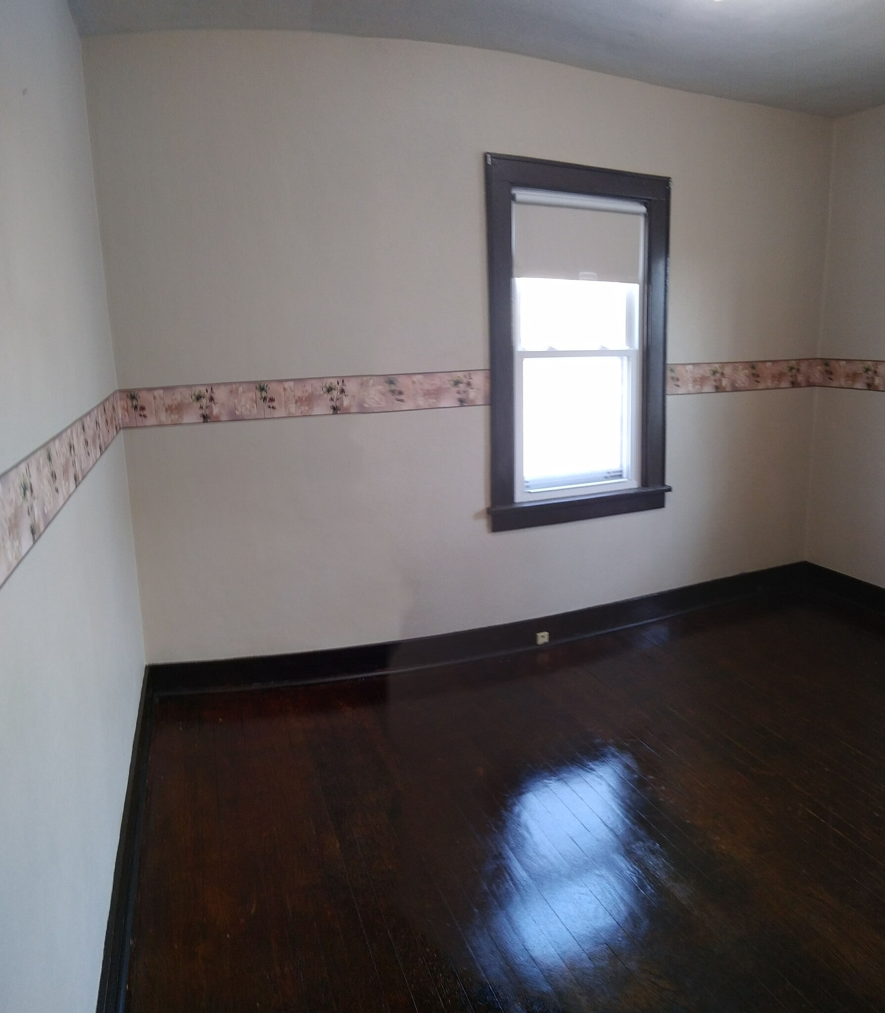 bedroom - 2110 Mississippi St