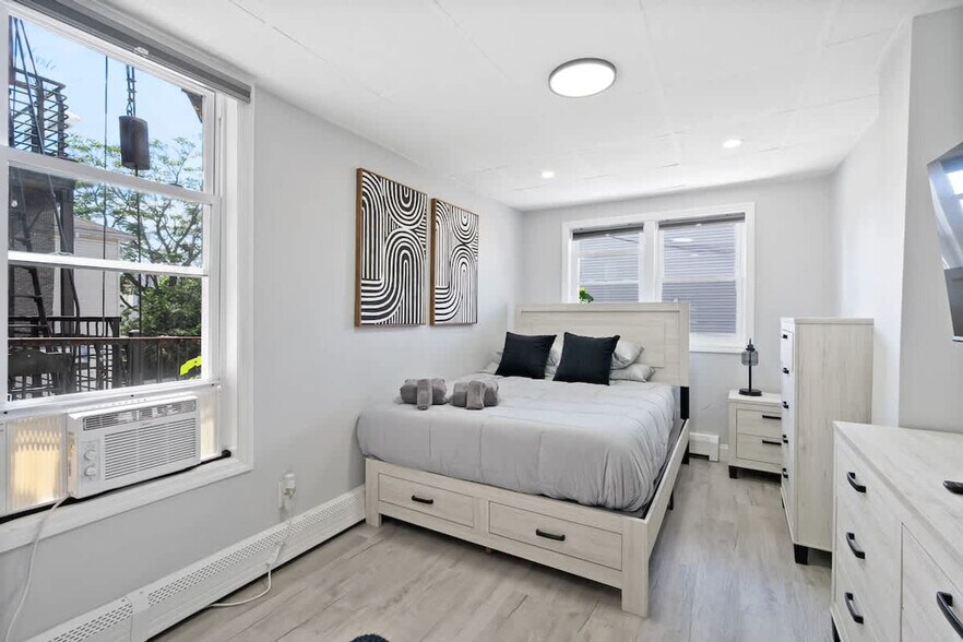 Building Photo - 225 Hancock Ave