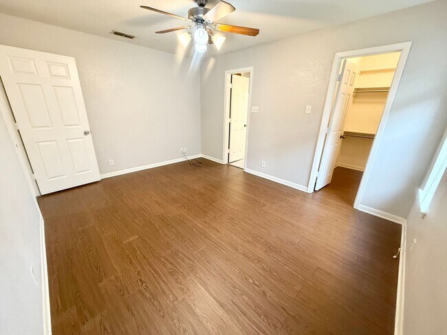 Building Photo - 801 B Hickory St