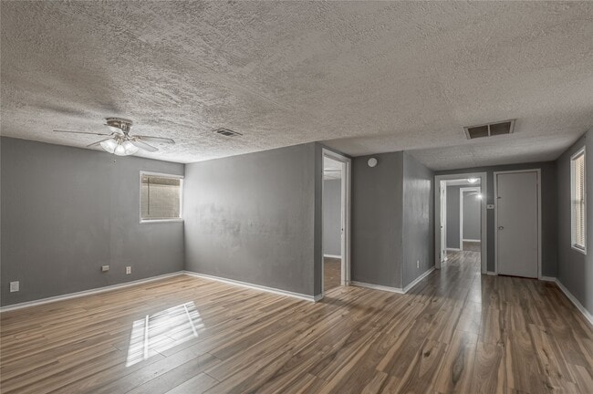 Building Photo - 1417 23rd St