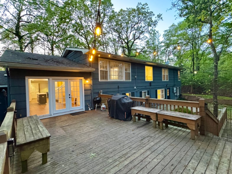 Building Photo - 1801 Chickasaw Dr