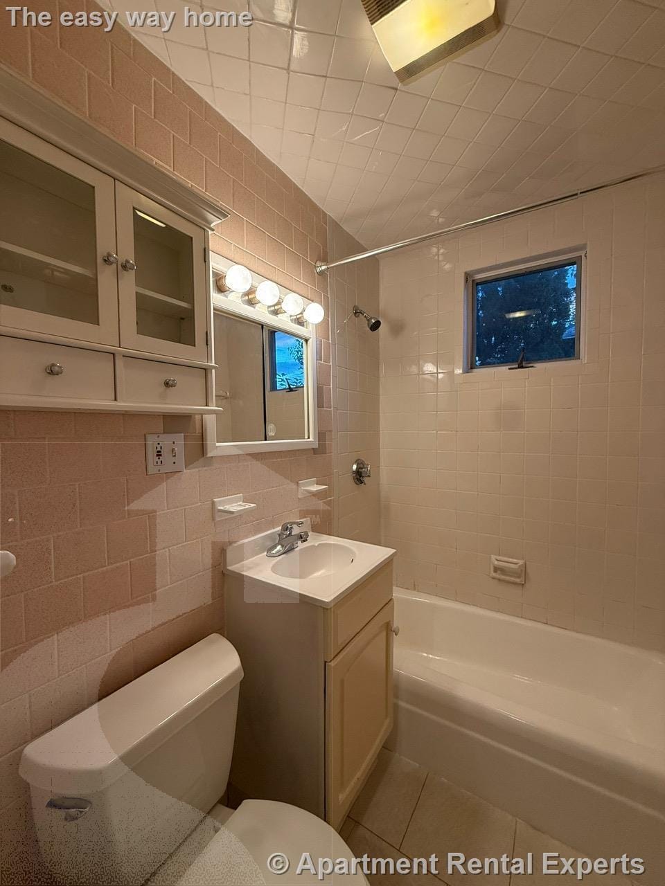 Building Photo - 110 W Quincy St