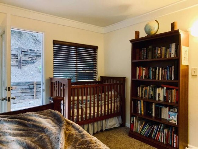 Building Photo - 3 bedroom in Santa Barbara CA 93110