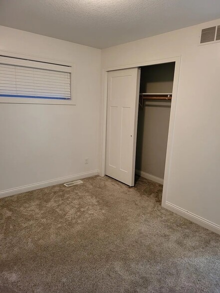 Building Photo - 12418 69th Ln NE