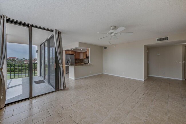 Building Photo - 6269 Palma Del Mar Blvd S