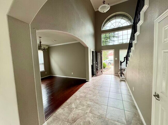 Building Photo - 12106 Coldwater Cove Ln
