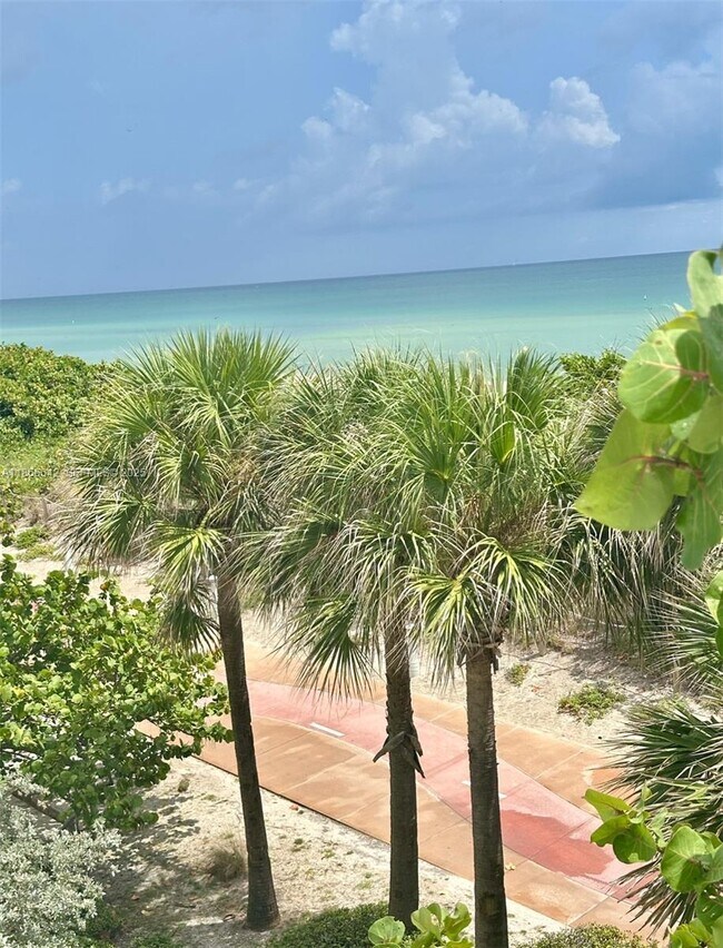 Building Photo - 7135 Collins Ave