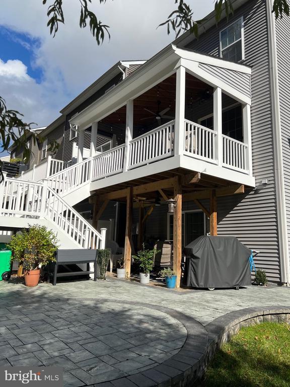 Building Photo - 9117 Fox Stream Way