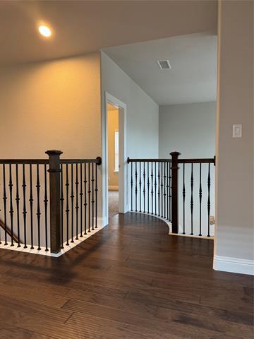 Building Photo - 1066 James Ct