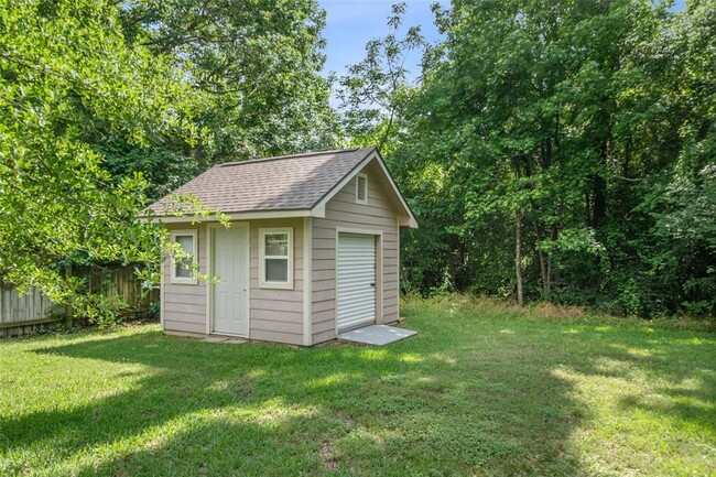Building Photo - 12431 Pegasus Dr
