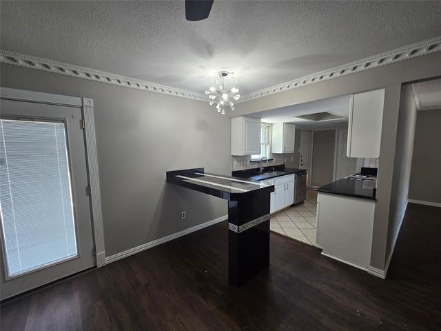 Building Photo - 624 Oceanview Dr