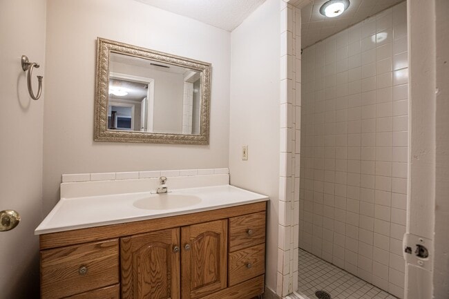 Building Photo - Glynlea Park