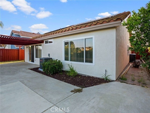 Building Photo - 39580 Medina Ct