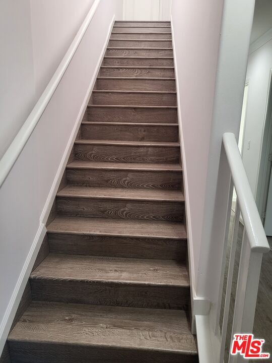 Building Photo - 2754 W 12th St