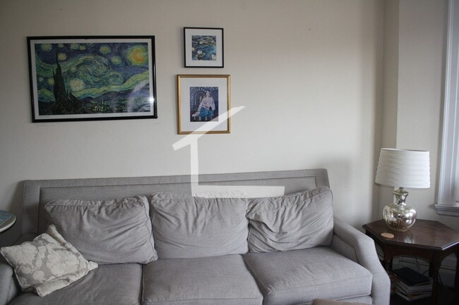 Building Photo - Washington Sq. Location. 3 Full Bathrooms, Porch, Central Heat/AC