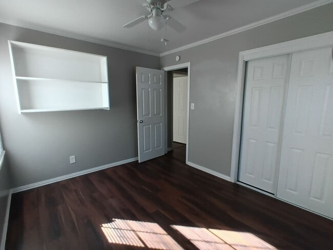 Building Photo - Comfy & Practical! FIRST MONTH FREE FOR HO...