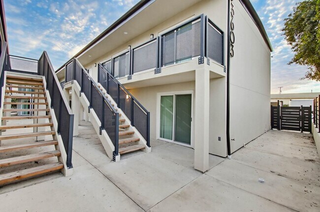 Building Photo - 3603 King St