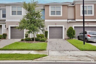 Building Photo - Gorgeous 3/2.5 Modern Townhome with 1 Car ...
