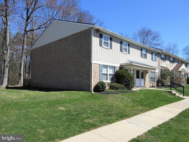 Building Photo - 21 Shannon Rd
