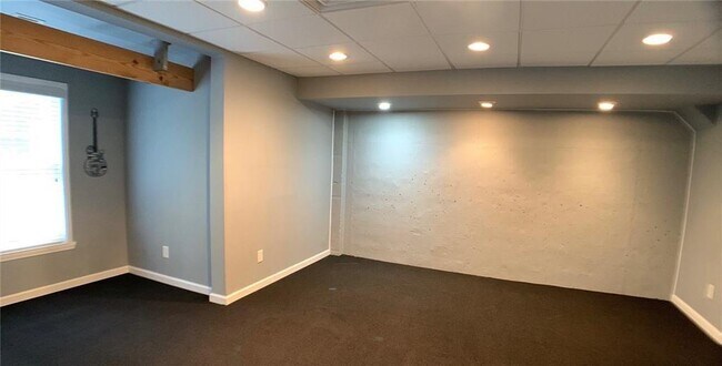 Building Photo - 4925 Kilmersdon Ct