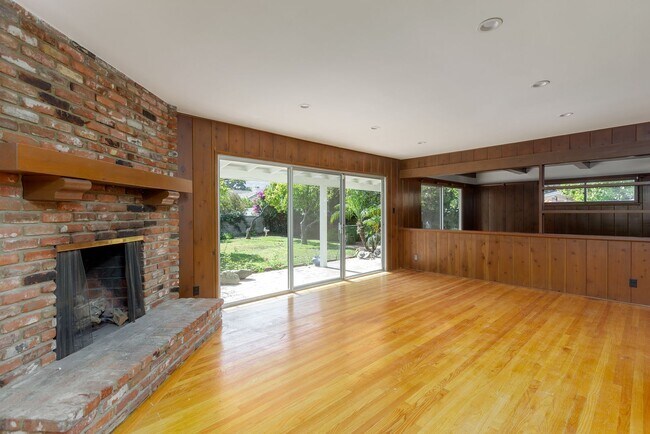 Building Photo - Charming Rustic 3BD/2BA Home in Peaceful C...