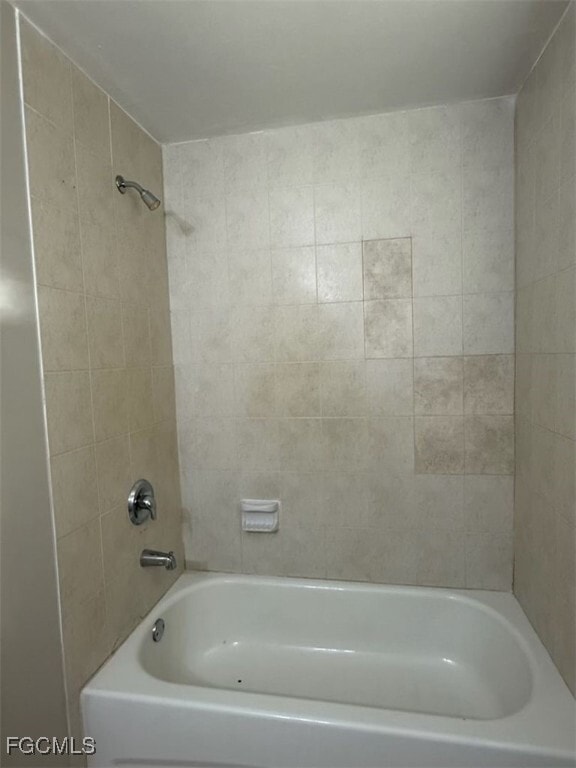 Building Photo - 2415 Herb Ave S