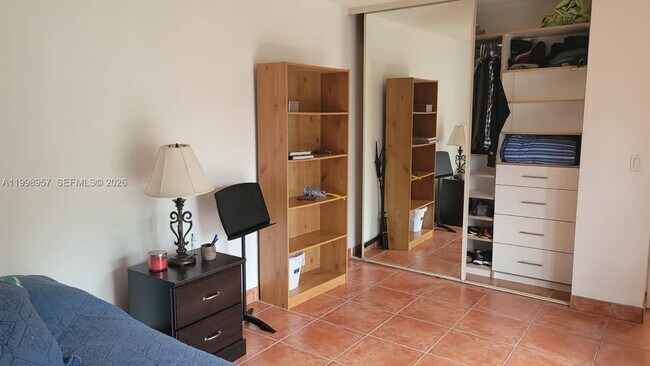 Building Photo - 1544 Forest Lakes Cir