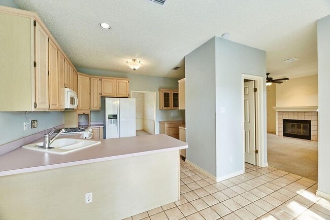 Building Photo - 10905 Galleria Cove