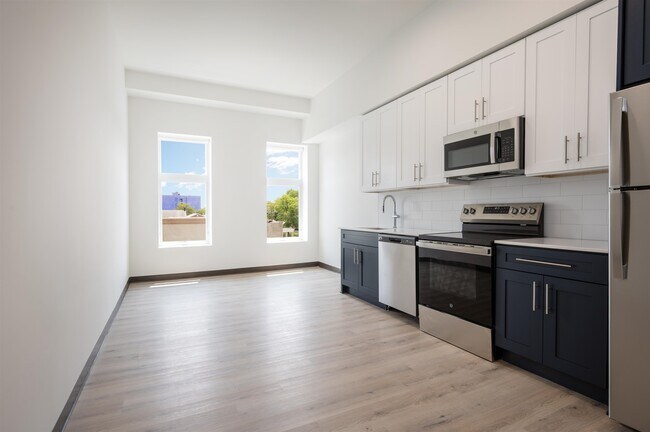 Building Photo - 857 Bergen Ave