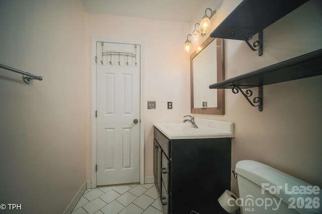 Building Photo - 6124 Heath Ridge Ct