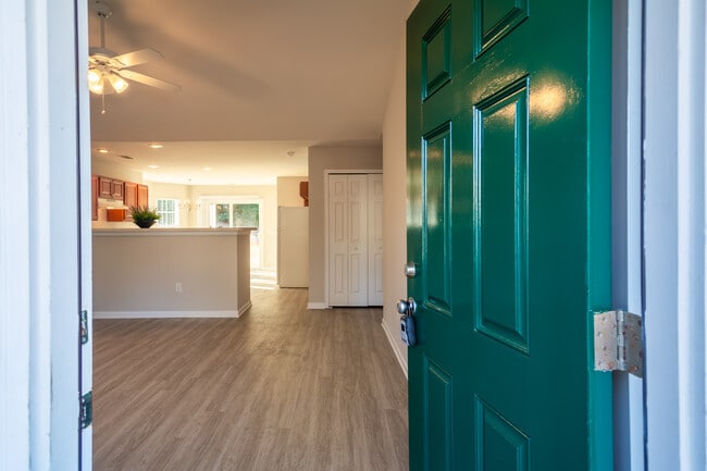 Building Photo - 192 Sonata Cir