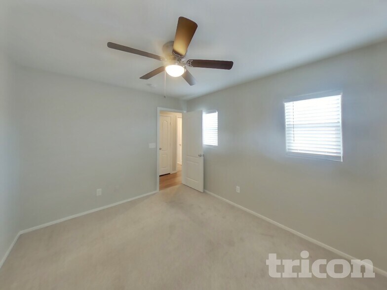 Building Photo - 8998 Ellenbrook St