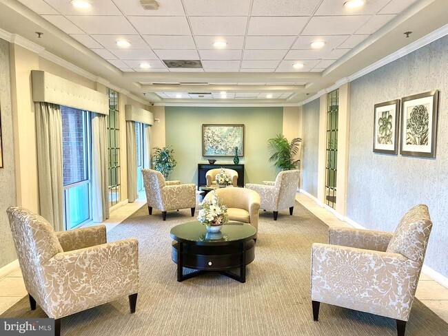 Building Photo - 3210 N Leisure World Blvd