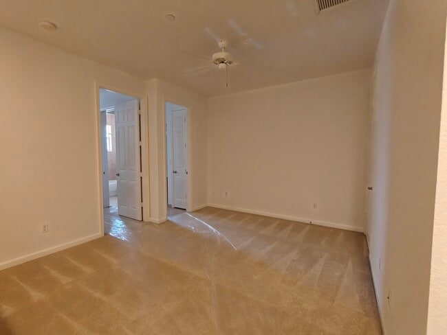 Building Photo - 9462 SW Purple Martin Way
