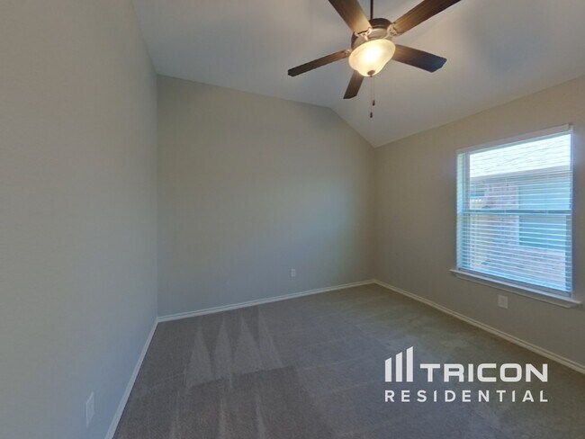 Building Photo - 4206 Sapphire Ln
