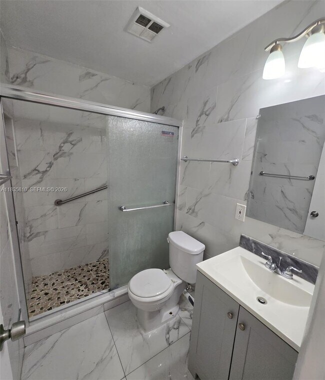 Building Photo - 1905 SW 11th St